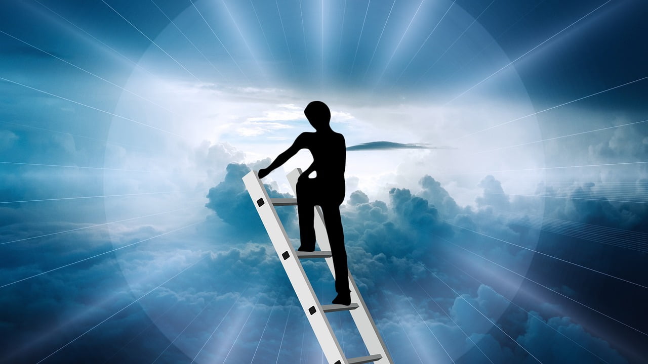 Една зодия купува апартамент, друга започва нова работа - 3 ladder 2713349 1280