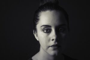 Съпругът ми и аз живеехме в пълна хармония, докато един ден той не ми разкри своята ужасна тайна - 40 woman 1867127 640
