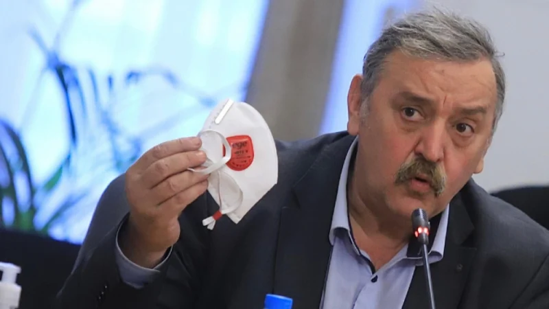 Проф. Кантарджиев с последни данни за смъртоносните "нипа" и "шандипура" и предупреди, че тези симптоми... 3 1677395274 82d8a8bf0bbd86410654e74ae6408e43