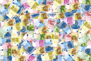 money 496229 1280