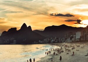 Туристи се плашат да идат в тази европейска страна, отменят резервации 50 sunset 4430276 1280