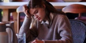 Следват ги само лош късмет в живота: Тези 3 зодии привличат неприятностите като магнит 2 zhena taga tazhna 660x330 1