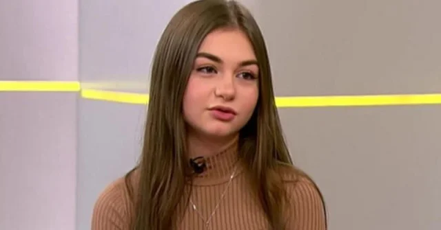 Ако видите какво направи Крисия с лицето си, ще припаднете 3 m a8a177a3b8648031bee936c8a7f7c349.jpg
